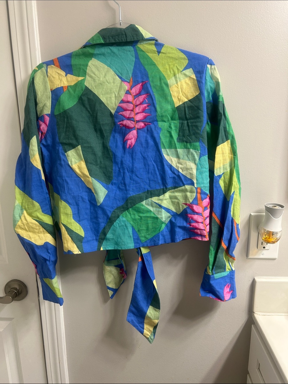 Christian Siriano Colorful Abstract Print Shirt - Blue, Green & Yellow - Picture 3 of 3